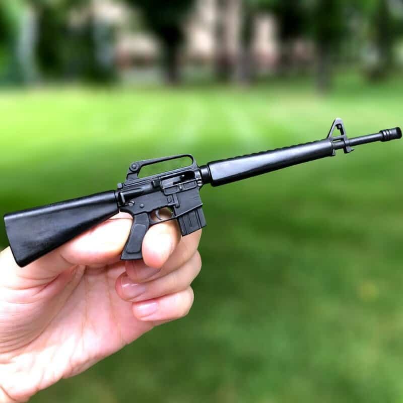 Мініатюрна гвинтівка М16 масштабу 1:6 | Металева масштабна військова модель