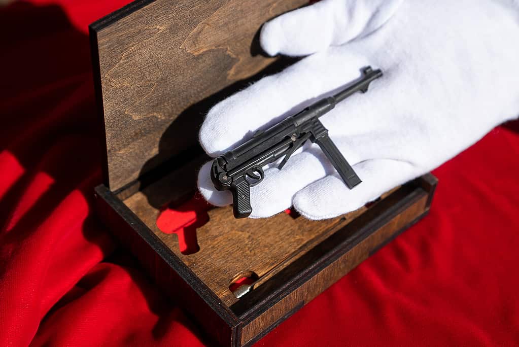 MP40 Miniature submachine gun