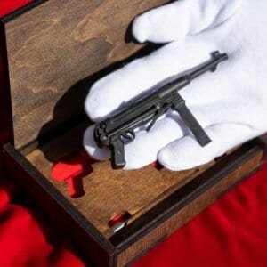 MP40 Submachine Gun (scale 1:6) with active moving parts