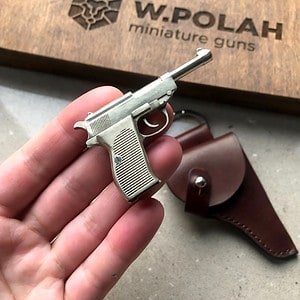 Walther P38 full metal (scale 1:4)