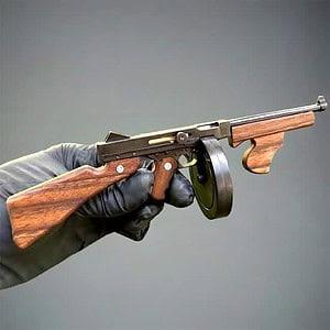 Thompson Submachine Gun (scale 1:5)