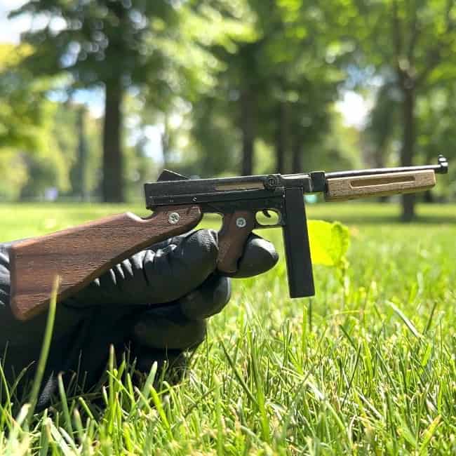 Thompson Submachine Miniature Gun (scale 1:5)