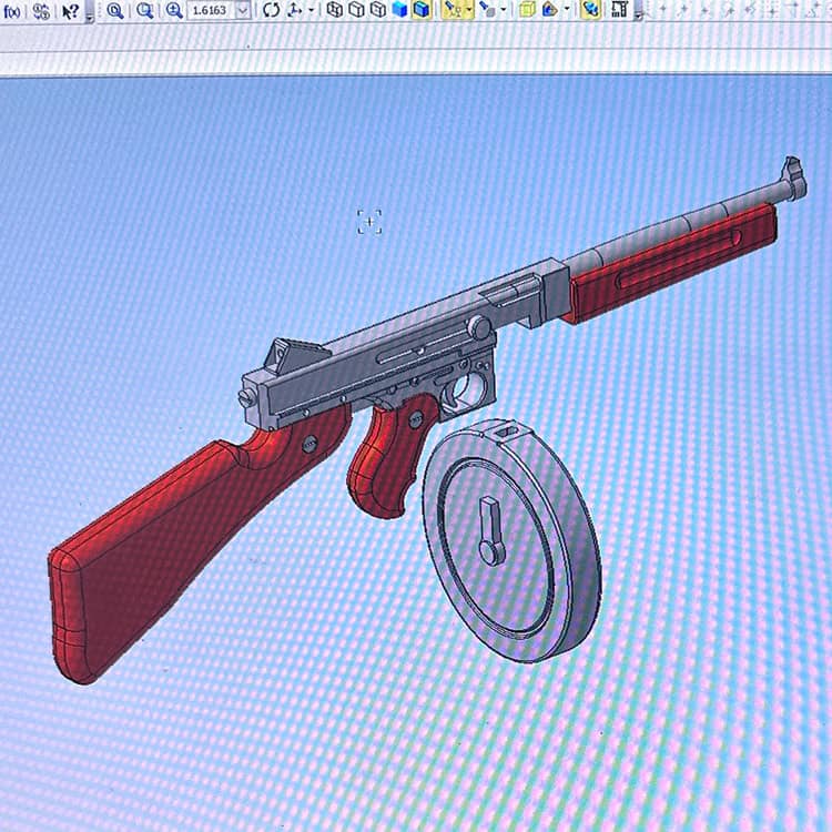 Thompson Submachine Gun (scale 1:5)