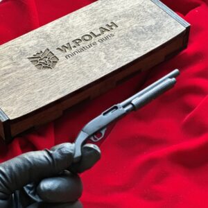 Wilson WP870 shotgun full metal (scale 1:6)