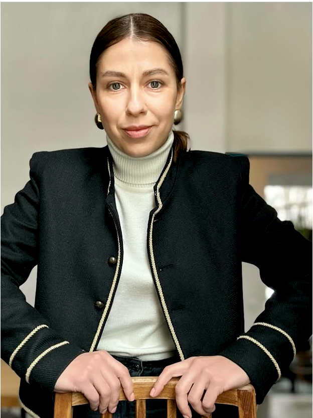 Olha Polah gunsmith of Miniature Weapon