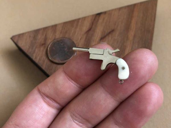 Derringer Nickel Brass Scale 1:6 Handgun Jewelry