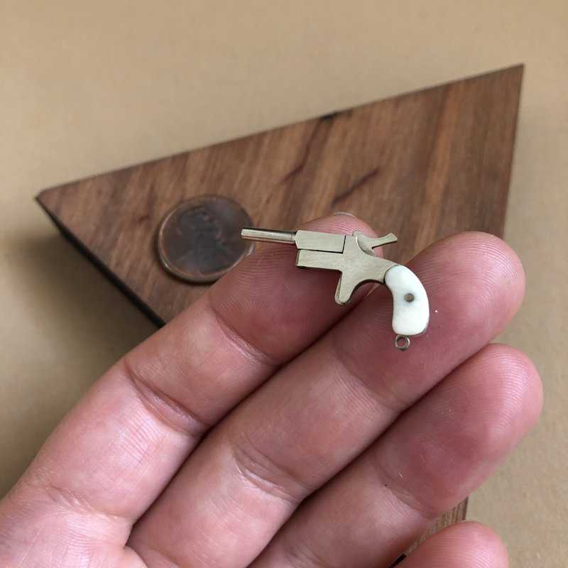 Derringer Nickel Brass Scale 1:6 Handgun Jewelry