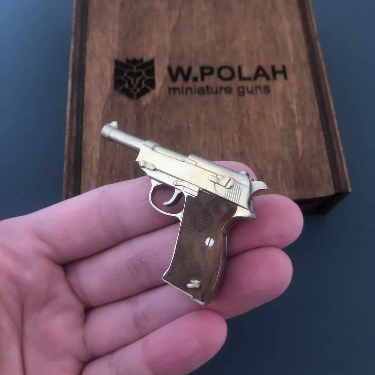 2-1.jpeg Walther P38 (scale 1:4) Miniature Pistol