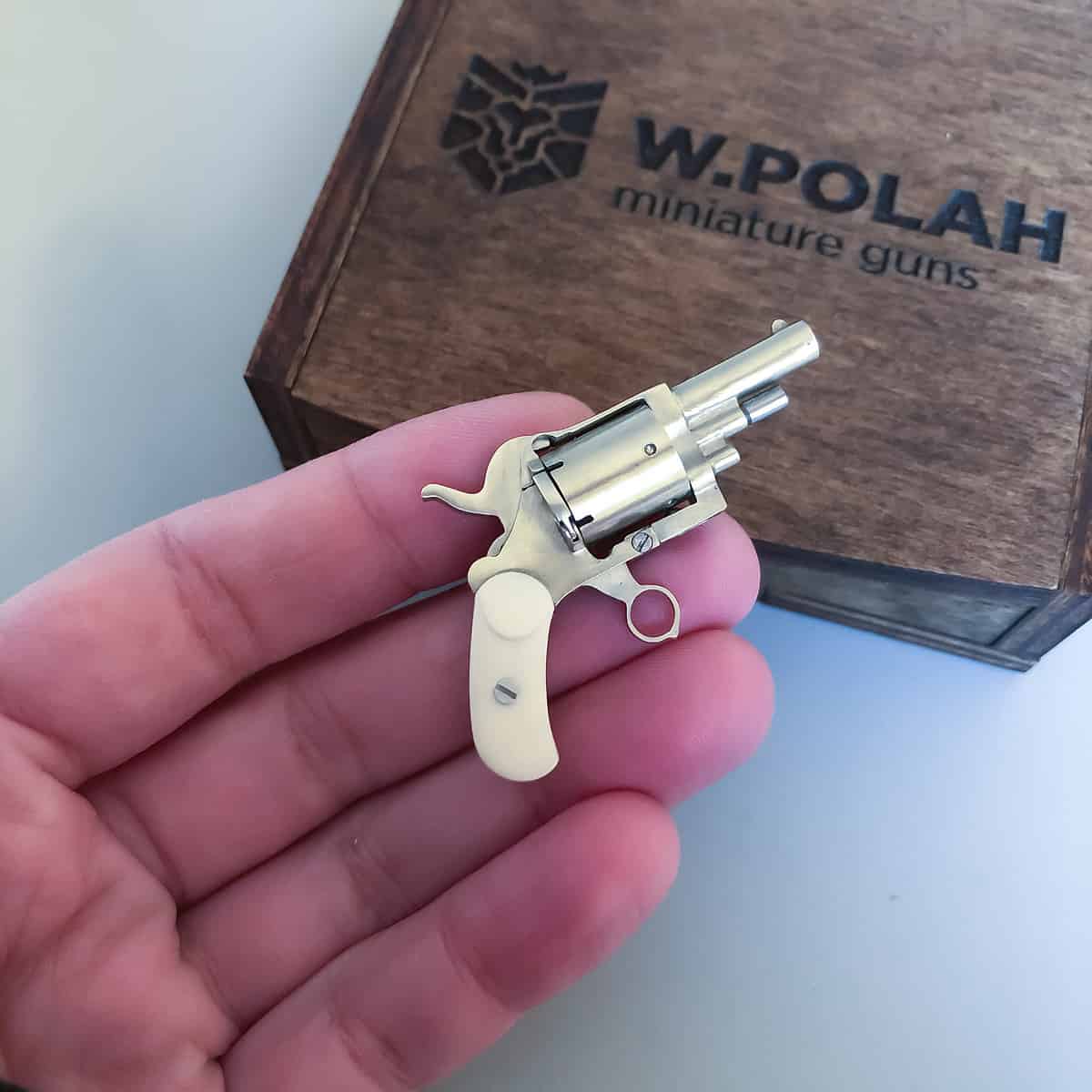 3.jpeg Belgian Pocket Revolver (scale 1:6)