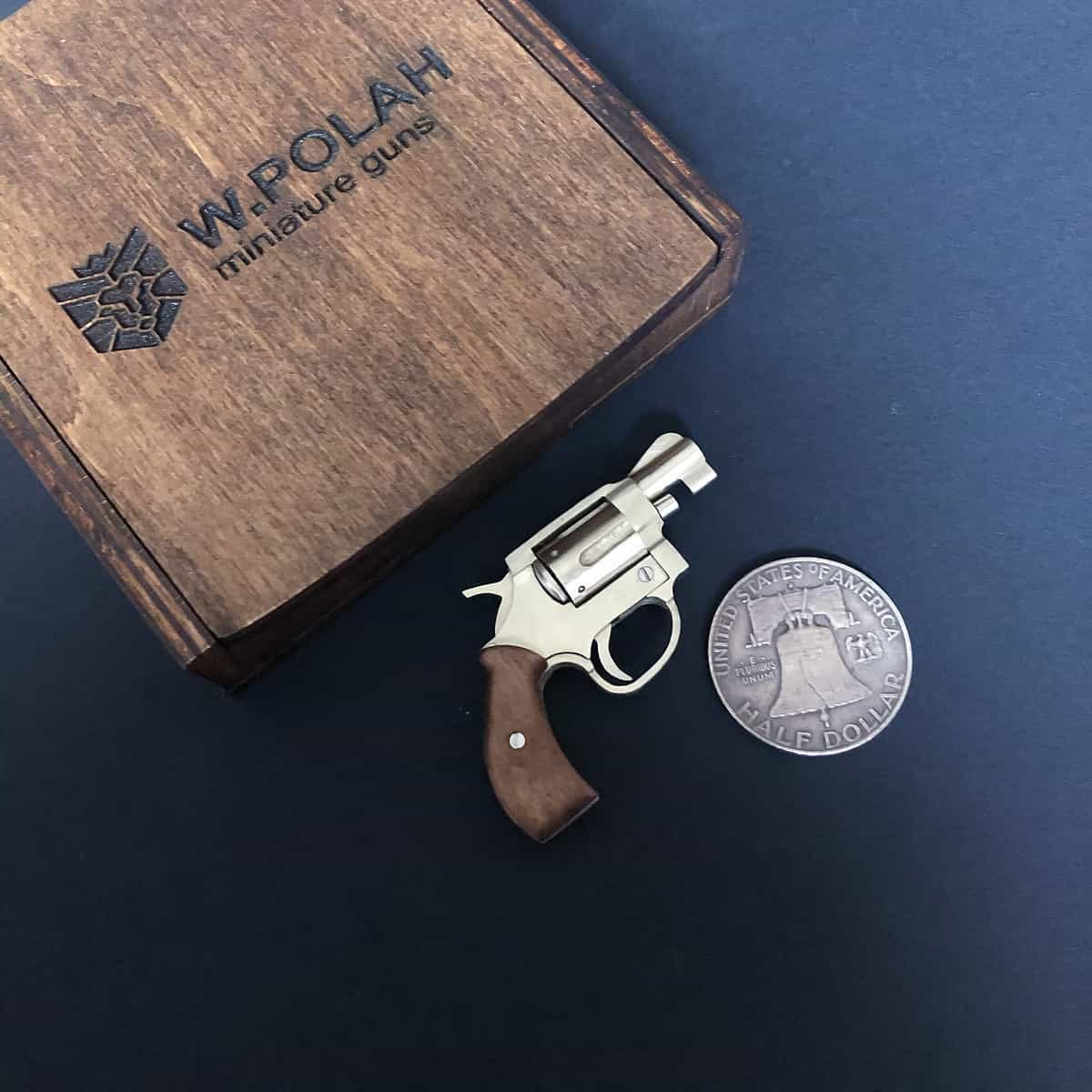 5.jpeg Smith & Wesson Model 12 Revolver (scale 1:3)