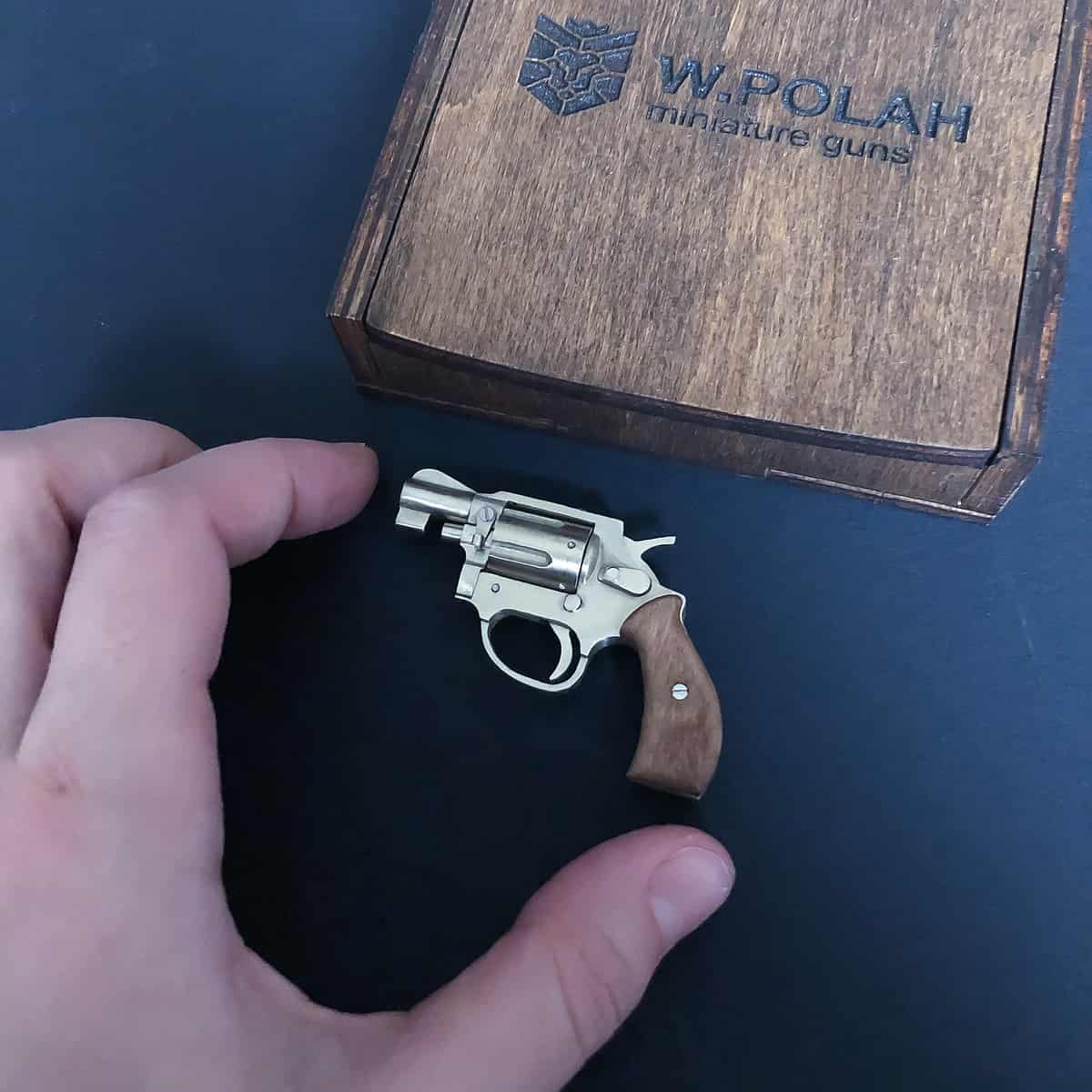 6-2.jpeg Smith & Wesson Model 12 Revolver (scale 1:3)
