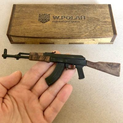 AK47-Kalashnikov-Rifle-01.jpg AK-47 (scale 1:6) Miniature Rifle