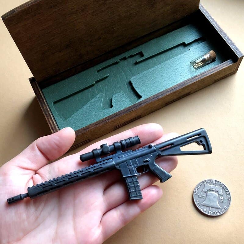 AR-15 (scale 1:6) Miniature Rifle