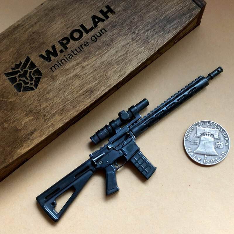 AR-15 (scale 1:6) Miniature Rifle