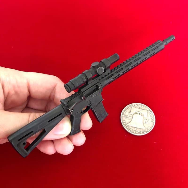 AR-15 (scale 1:6) Miniature Rifle