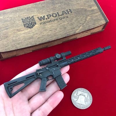 AR-15 (scale 1:6) Miniature Rifle