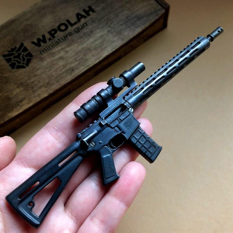AR-15 (scale 1:6) Miniature Rifle