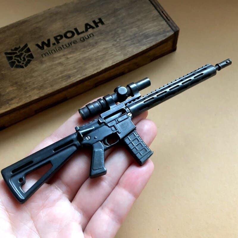 AR-15 (scale 1:6) Miniature Rifle