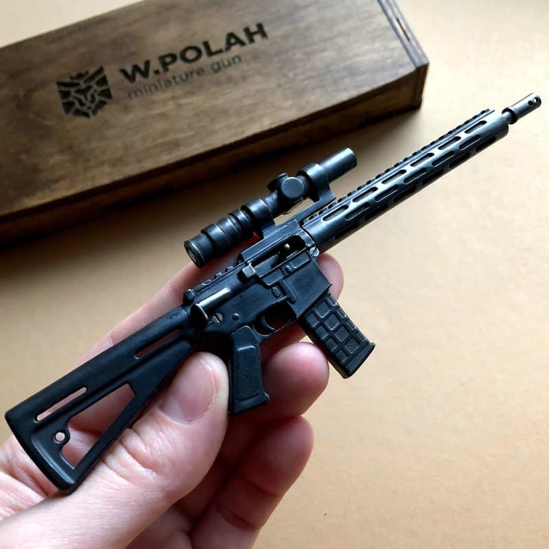 AR-15 (scale 1:6) Miniature Rifle