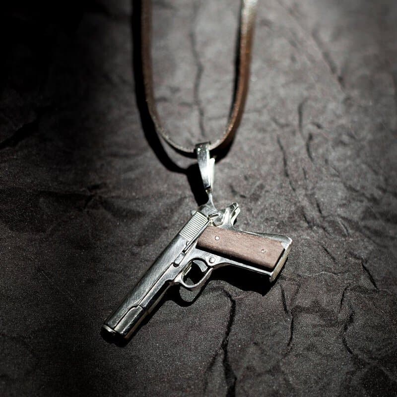 Colt-1911-Silver-Pendant-01.jpg Gun Necklace with Silver Pistol Colt 1911 Pendant