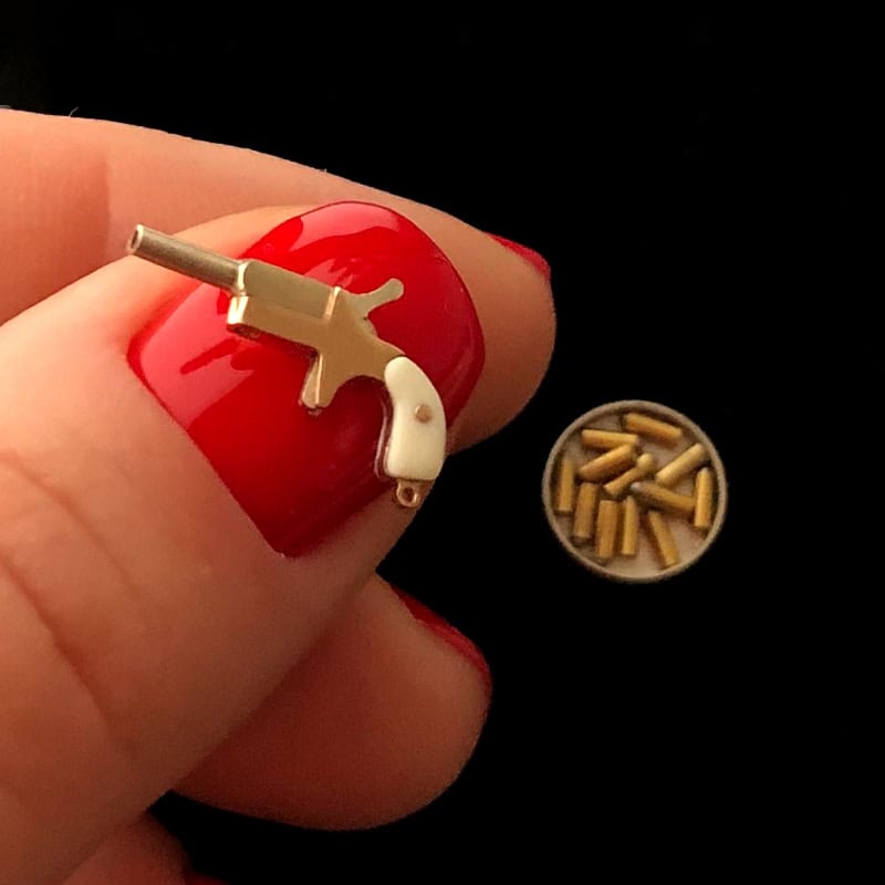Golden 0.8mm Derringer Pistol (scale 1:10)