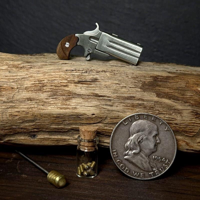 Frank-Wesson-Derringer-Wpolah-05.jpg Frank Wesson Derringer