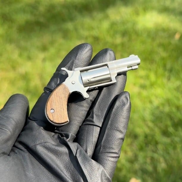 NAA revolver (scale 1:2)
