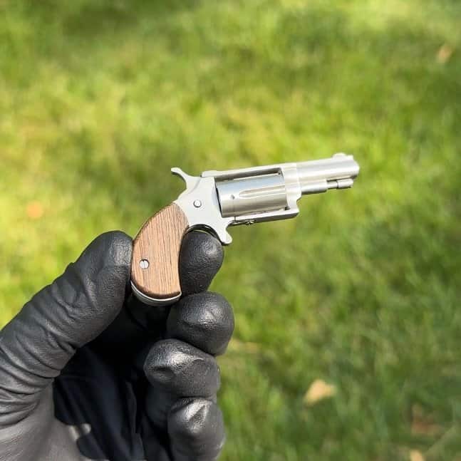 NAA revolver (scale 1:2)