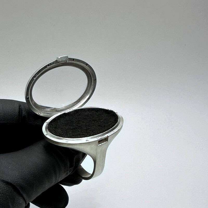 Large-Locket-Ring-09.jpg Large Locket Ring