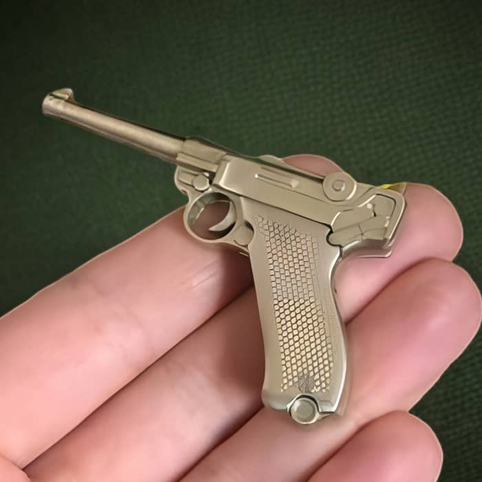 Luger (scale 1:4) Miniature Pistol Key Chain