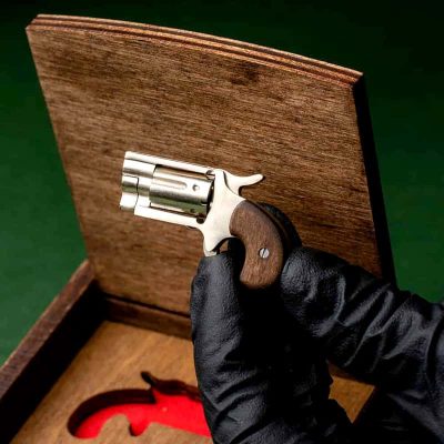 NAA-Revolver-02.jpg NAA Revolver (scale 1:6)
