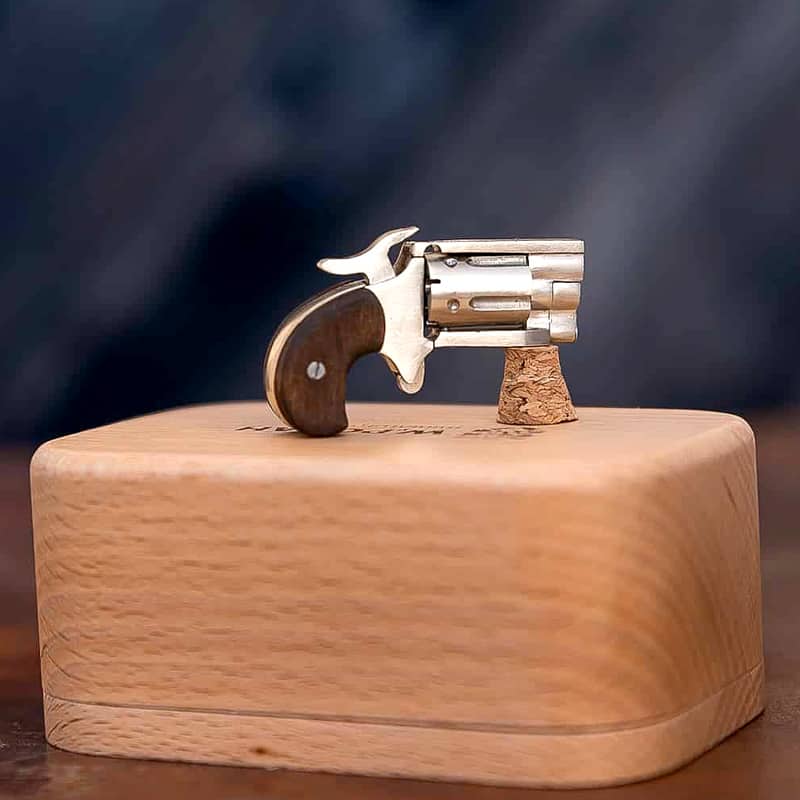 NAA-Revolver-03.jpg NAA Revolver (scale 1:6)