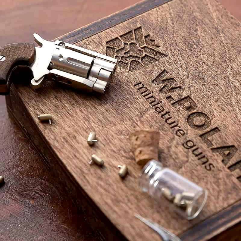 NAA-Revolver-11.jpg NAA Revolver (scale 1:6)