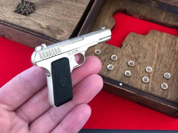 TT-1-3-black-grips.jpg TT Pistol with black grips (scale 1:3) Miniature Pistol