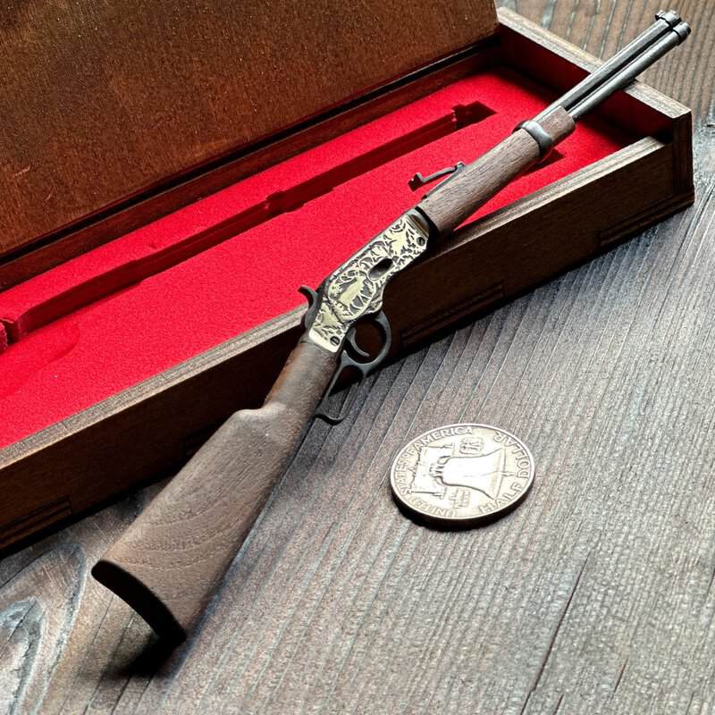 Winchester-Rifle-09.jpg Winchester (scale 1:6) Miniature Rifle