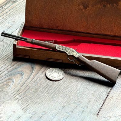 Winchester-Rifle-10.jpg Winchester (scale 1:6) Miniature Rifle