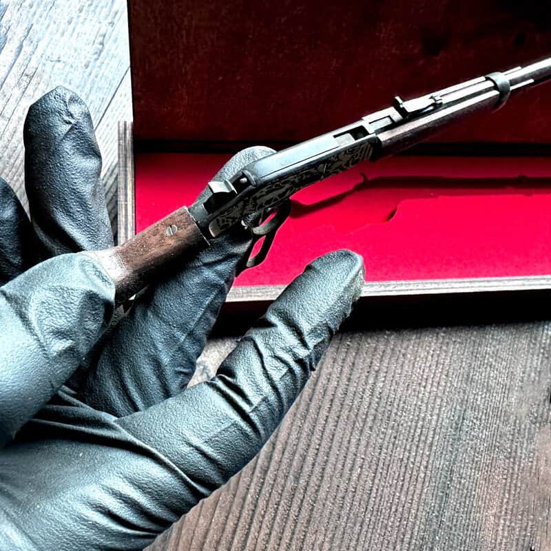 Winchester-Rifle-13.jpg Winchester (scale 1:6) Miniature Rifle
