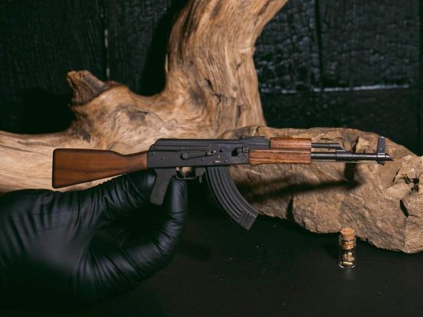 AK-47 with Wooden Parts (scale 1:5) Miniature Rifle