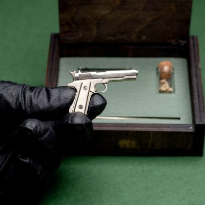 Colt 1911 (scale 1:6) Miniature Pistol