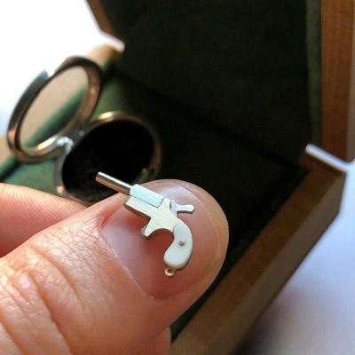 derringer-in-a-ring-06.jpg Golden Jewelry Derringer Pistol in a Ring