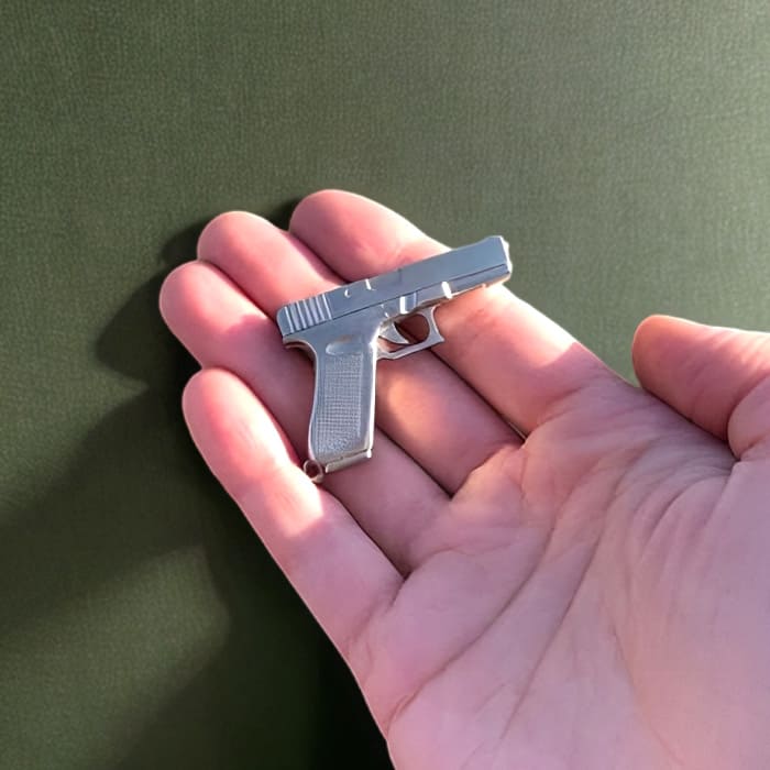 M17 (scale 1:4) Miniature Pistol Keychain