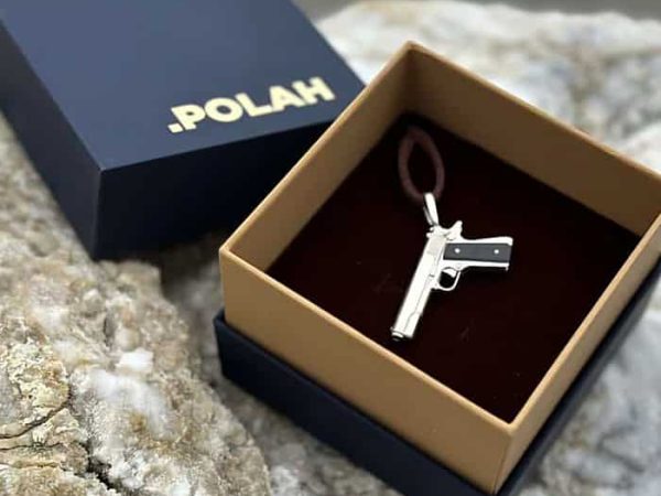 gun-necklace-pistol-pendant-silver-Colt-1911_a.jpg Gun Necklace with Silver Pistol Colt 1911 Pendant