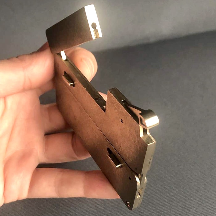 miniature-сard-gun-04.jpg Card Gun