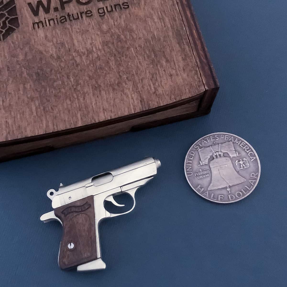 Walther PPK (scale 1:3) Miniature Pistol