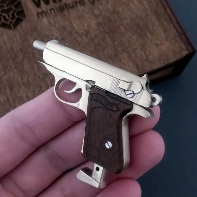 Walther PPK (scale 1:3) Miniature Pistol